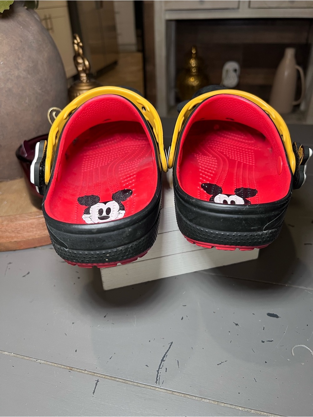 Crocs Women’s Black & Red Mickey Mouse Clog Shoes Size 8 - Picture 8 of 9